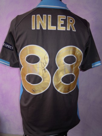 indossata contro il manchester city